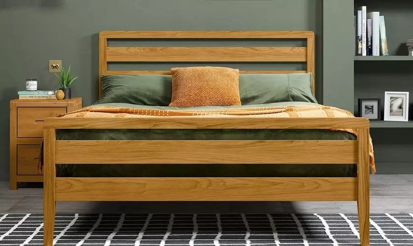 dark-green-bedroom